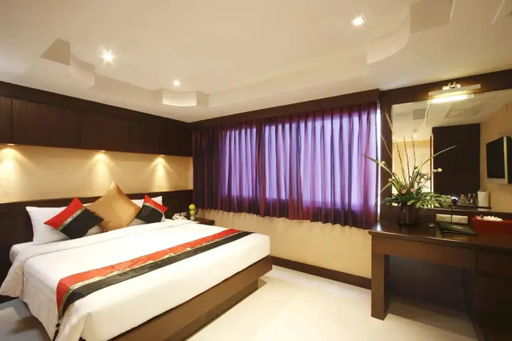 Пхукет: Отель Rayaburi Hotel Patong