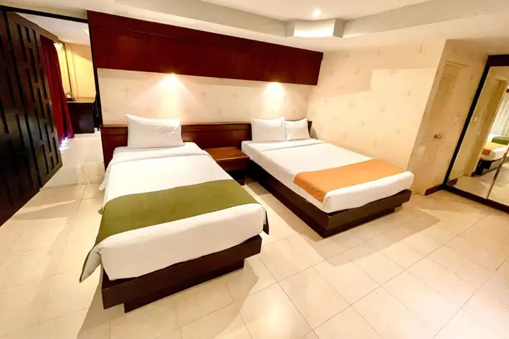 Пхукет: Отель Rayaburi Hotel Patong