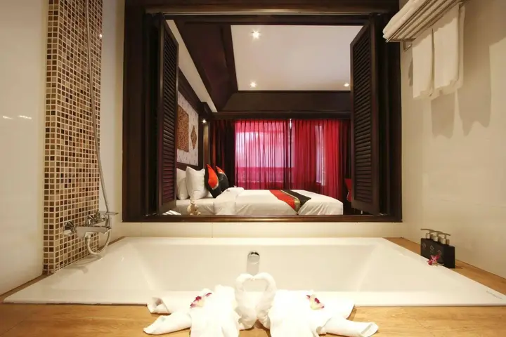 Пхукет: Отель Rayaburi Hotel Patong