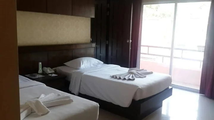 Пхукет: Отель Rayaburi Hotel Patong