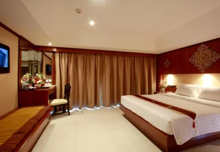 Пхукет: Отель Rayaburi Hotel Patong