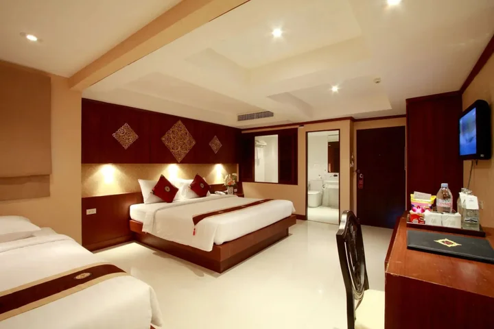 Пхукет: Отель Rayaburi Hotel Patong
