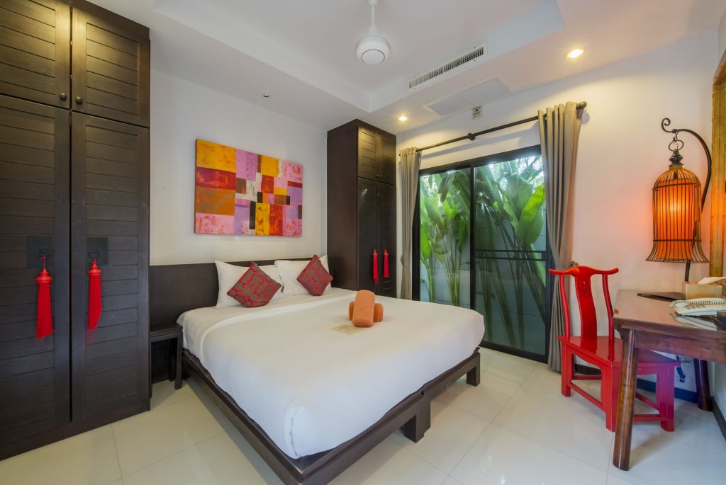 Кату: The Bell Pool Villa Resort