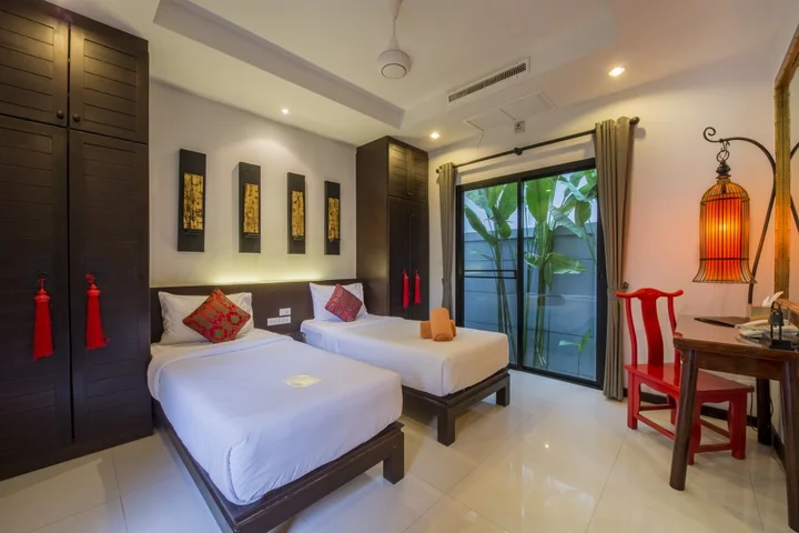 Кату: The Bell Pool Villa Resort