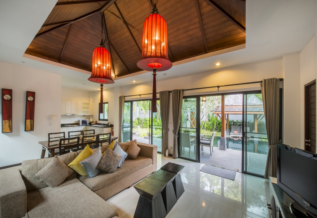 Кату: The Bell Pool Villa Resort