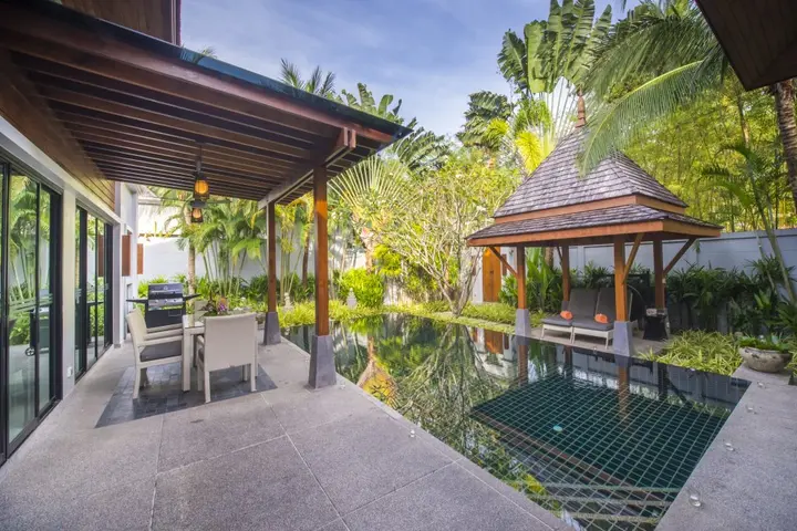 Кату: The Bell Pool Villa Resort