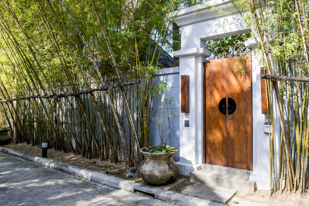 Кату: The Bell Pool Villa Resort