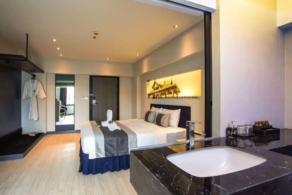 Бангкок: Nouvo City Hotel