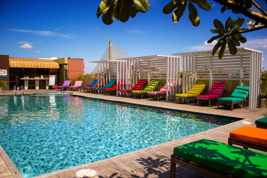 Бангкок: Nouvo City Hotel