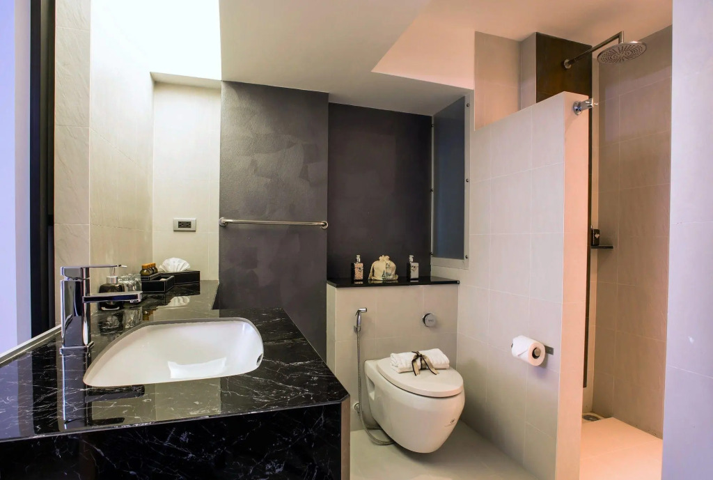 Бангкок: Nouvo City Hotel