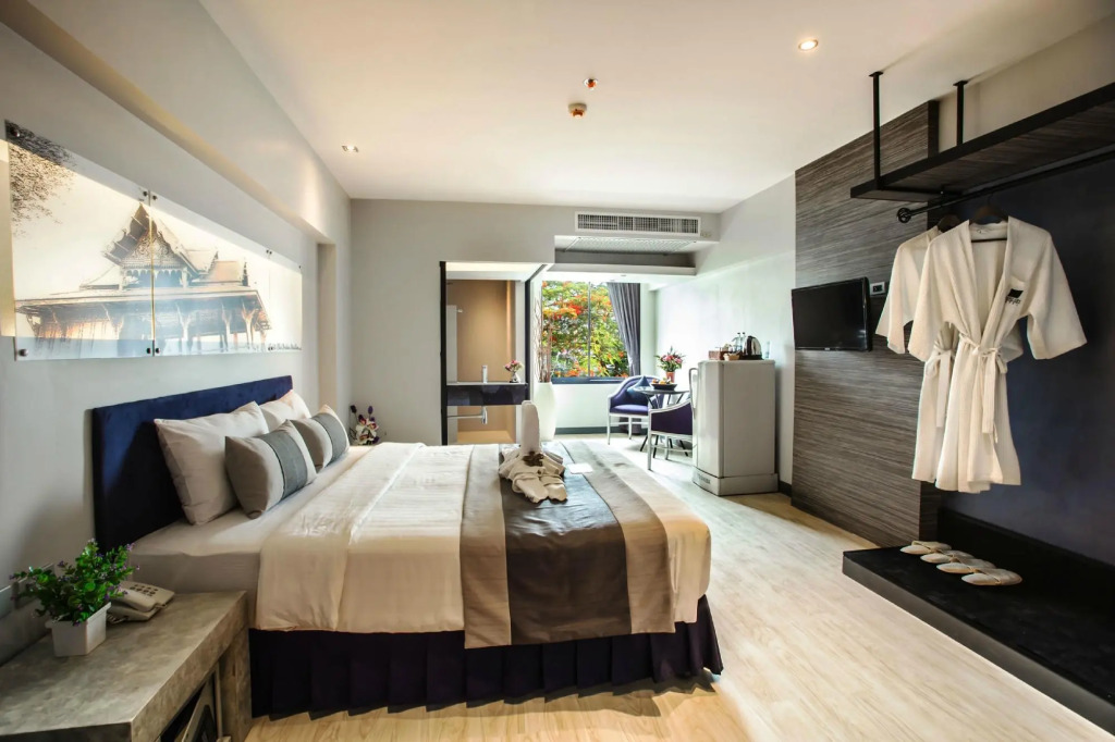 Бангкок: Nouvo City Hotel