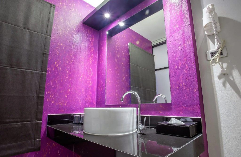 Бангкок: Nouvo City Hotel