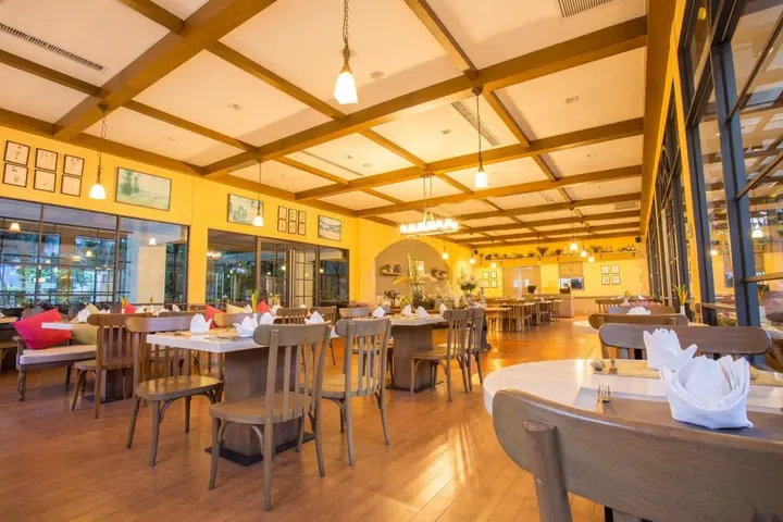 Чакпхонг: Novotel Rayong Rim Pae
