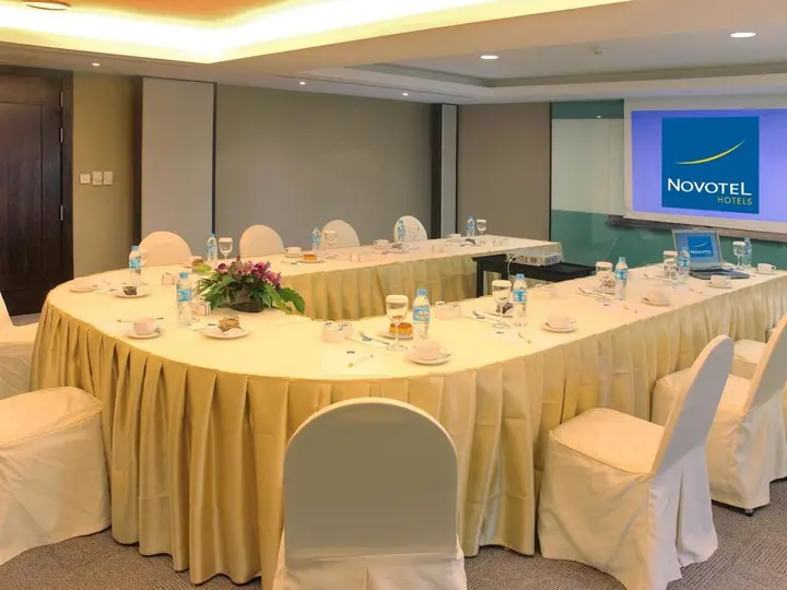 Чакпхонг: Novotel Rayong Rim Pae