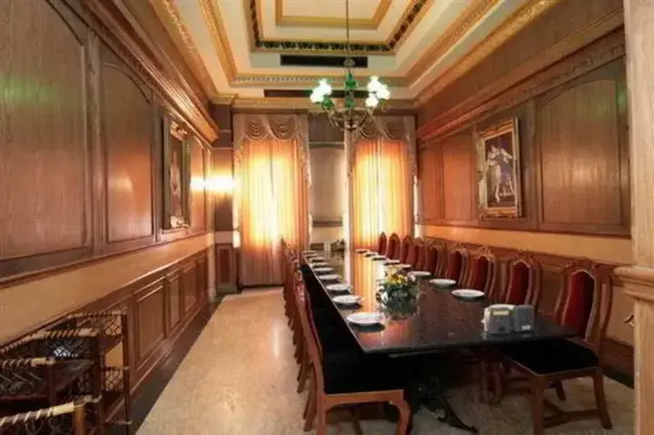 Нонтхабури: 13 Coins Hotel Ngam Wong Wan