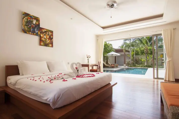 Тхаланг: The Residence Resort