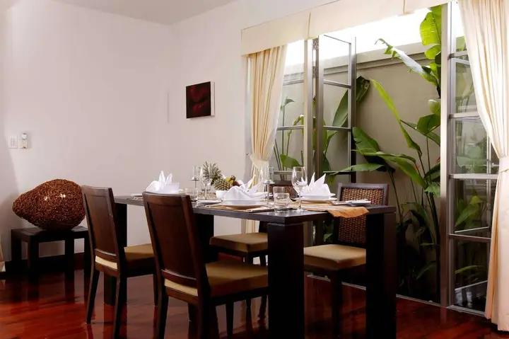 Тхаланг: The Residence Resort