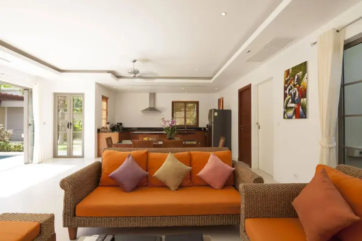 Тхаланг: The Residence Resort