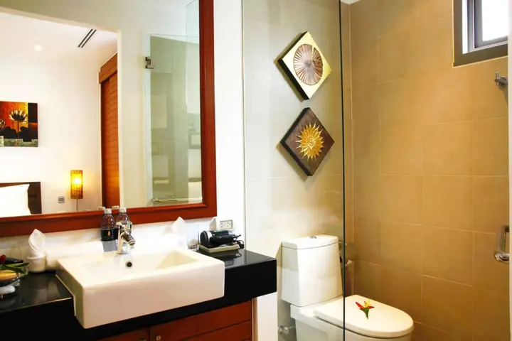Тхаланг: The Residence Resort