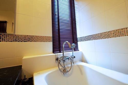 Кату: Ap West 6 Affordable Pool Villa In Kamala