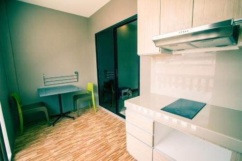 Тхаланг: Jula Service Apartment