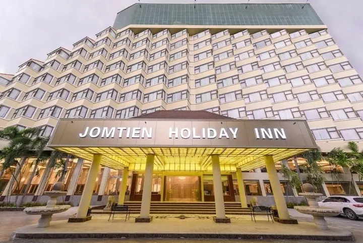 Сирача: Jomtien Holiday Inn Pattaya