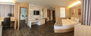 Сирача: Jomtien Holiday Inn Pattaya