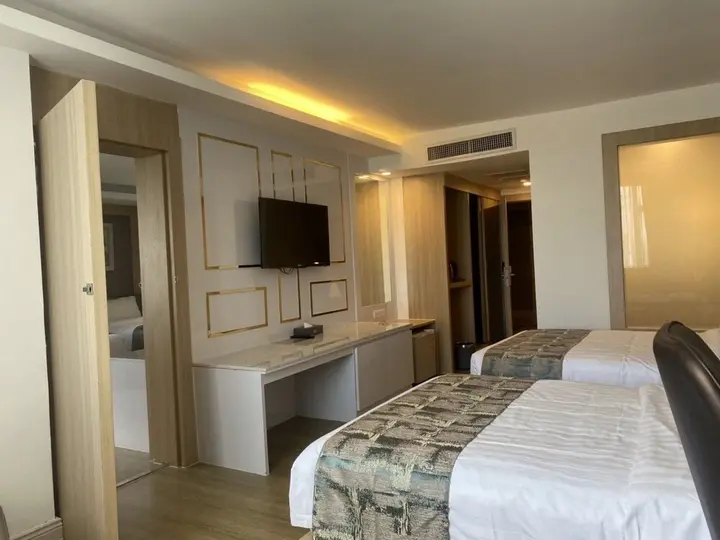 Сирача: Jomtien Holiday Inn Pattaya