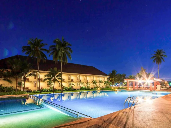 Чумпхон: The Nouveau Chumphon Beach Resort & Golf