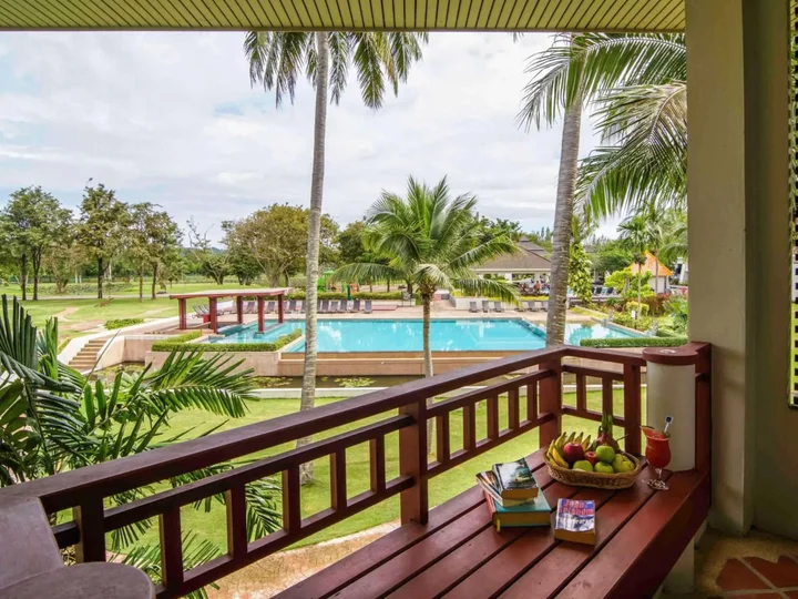 Чумпхон: The Nouveau Chumphon Beach Resort & Golf