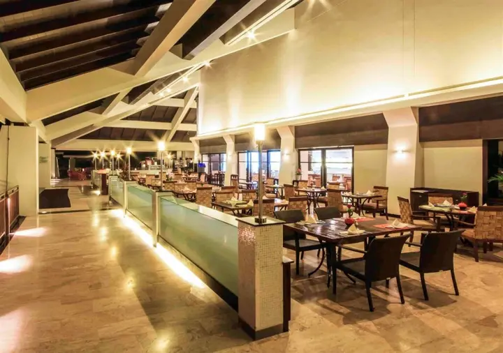 Чумпхон: The Nouveau Chumphon Beach Resort & Golf
