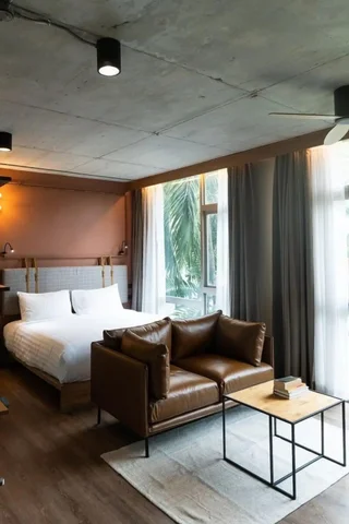 Бангкок: Tints of Blue Hotel