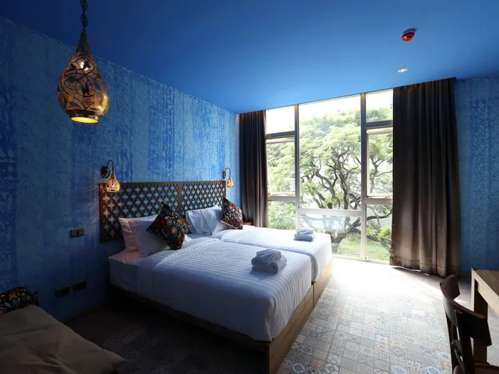 Бангкок: Tints of Blue Hotel
