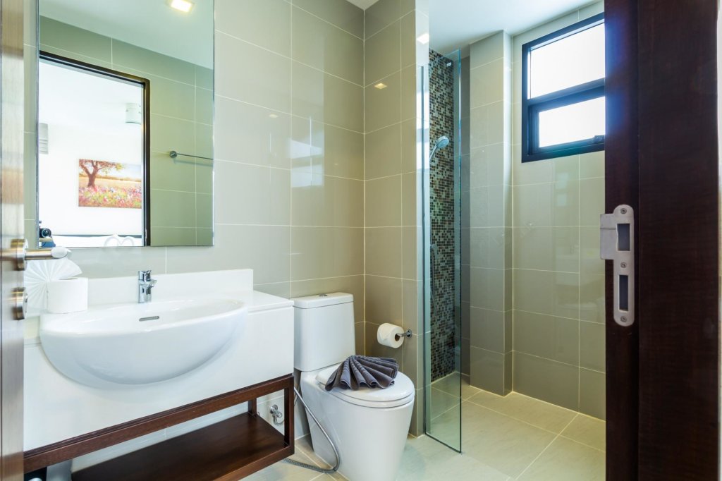 Тхаланг: LP101 - Private rooftop pool villa in Laguna for 9 people, near restaurants and shops