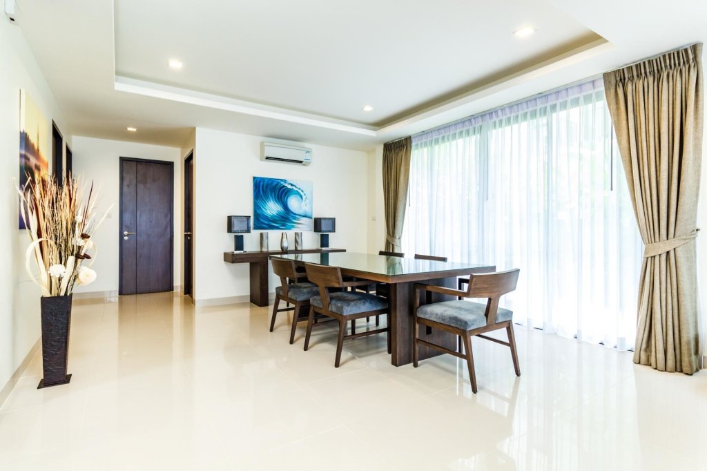 Тхаланг: LP101 - Private rooftop pool villa in Laguna for 9 people, near restaurants and shops