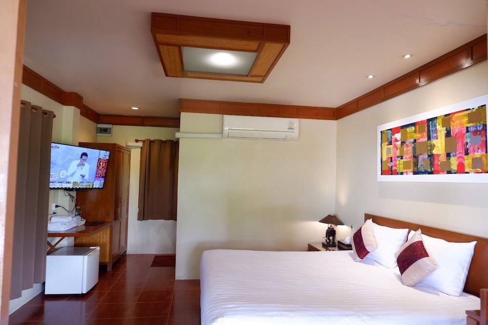 Лан Сак: Uthai River Lake Resort