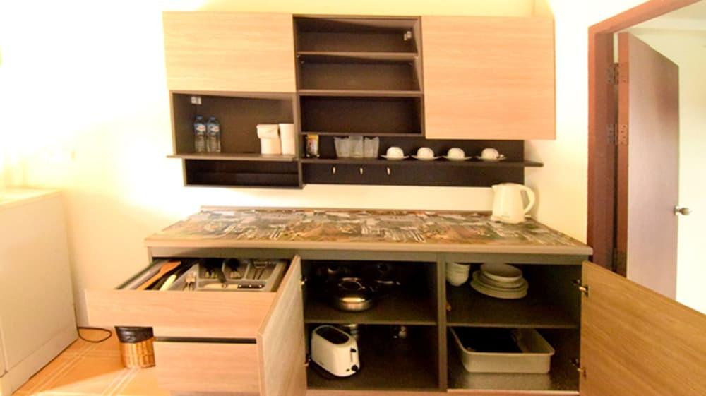 Муанг: Phuket Lilla House
