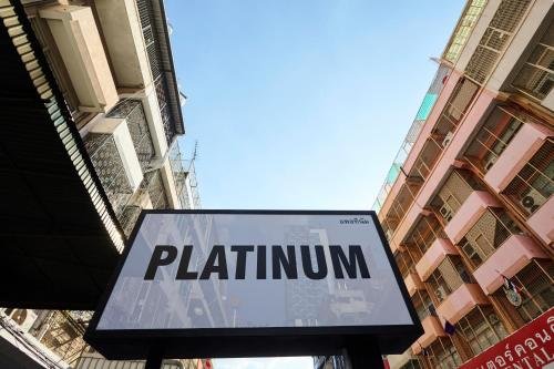 Бангкок: Platinum Deluxe Shopping Apartments