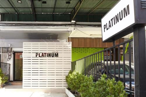 Бангкок: Platinum Deluxe Shopping Apartments