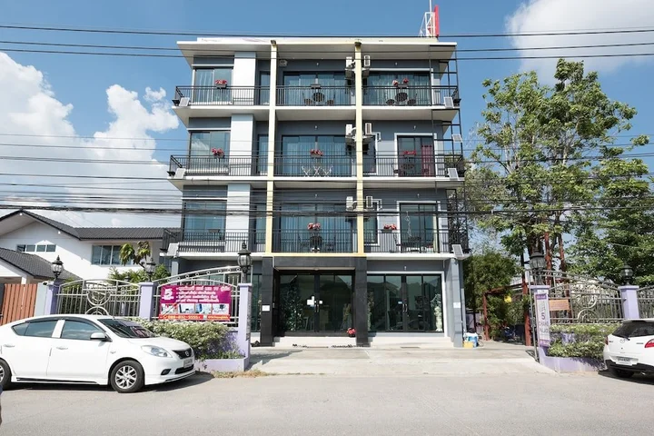 Бангкок: 5 Chang Palace