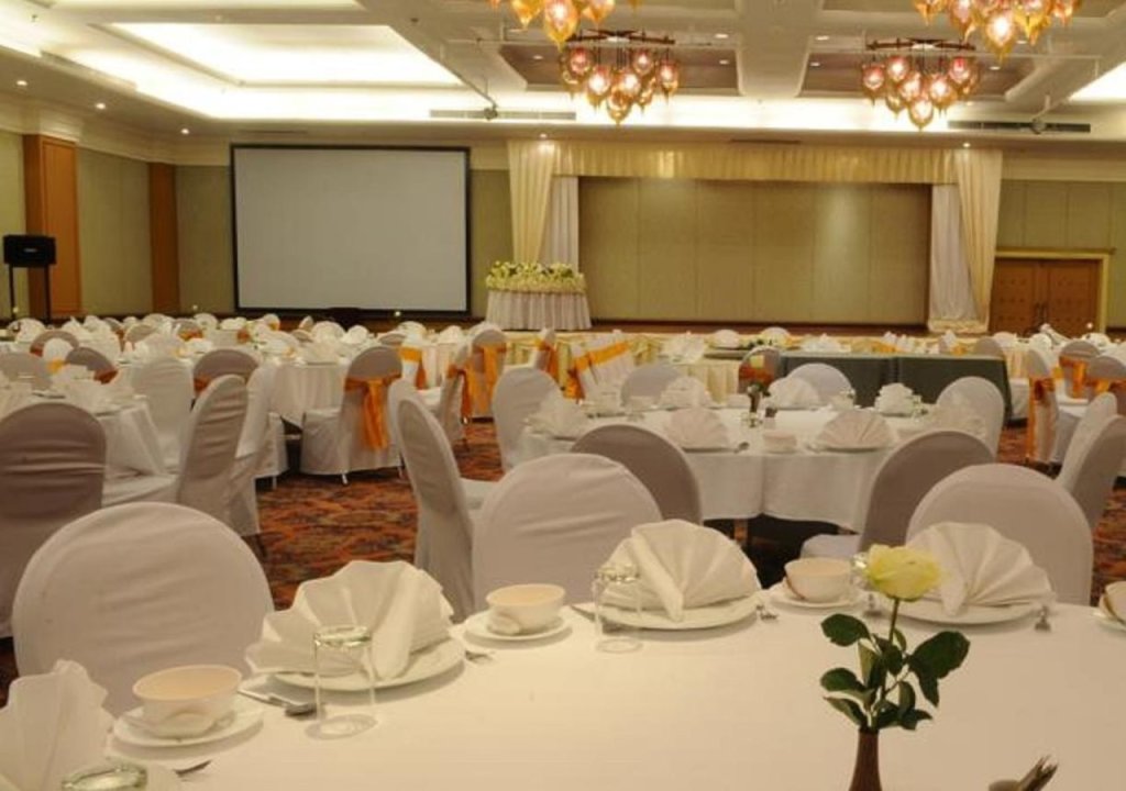 Наратхиват: Imperial Narathiwat Hotel