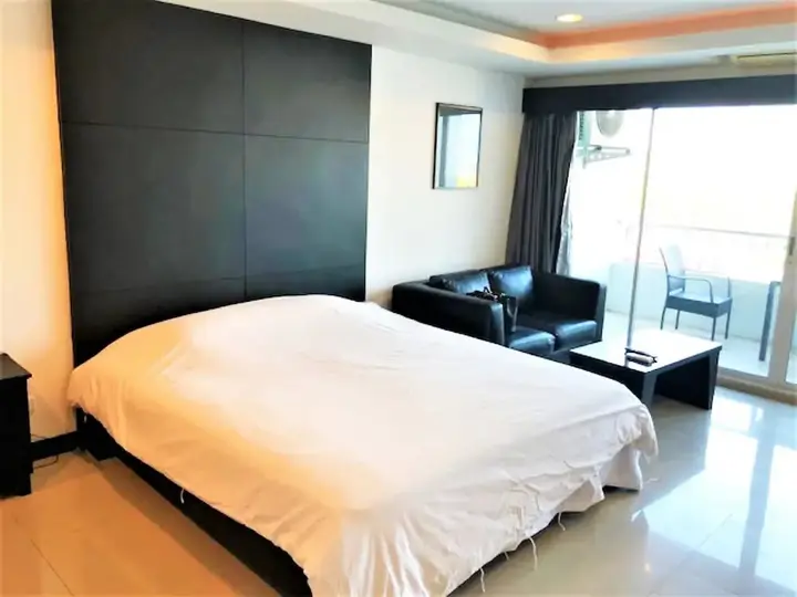 Паттайя: Platinum Suites Studio Condo Jomtien