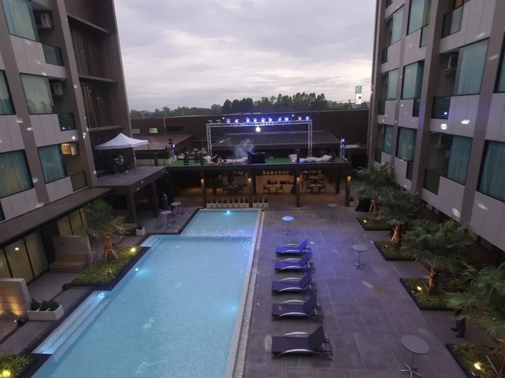 Бури Рам: The Crystal Hotel Buriram