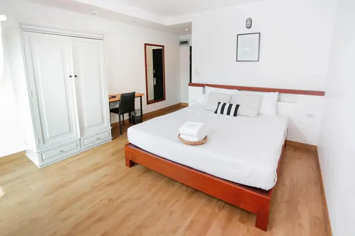 Паттайя: The Corner Lodge