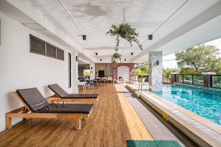 Паттайя: The Corner Lodge