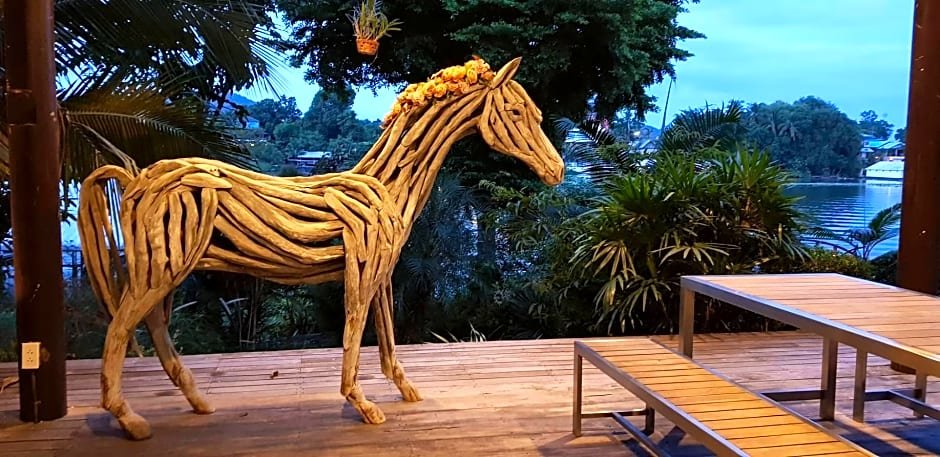 Канчанабури: Water Park Hotel Kanchanaburi