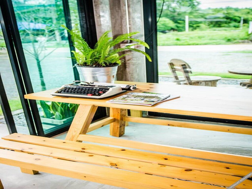 Столичный район Чантхабури: BanSuan Intra Resort