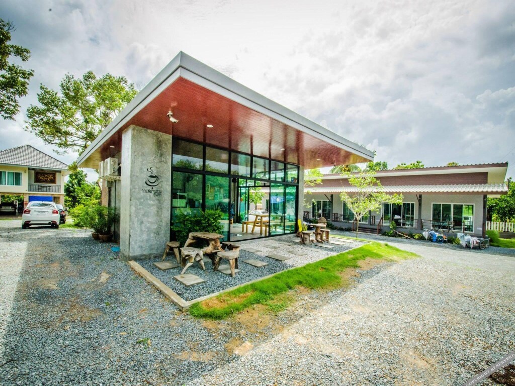 Столичный район Чантхабури: BanSuan Intra Resort
