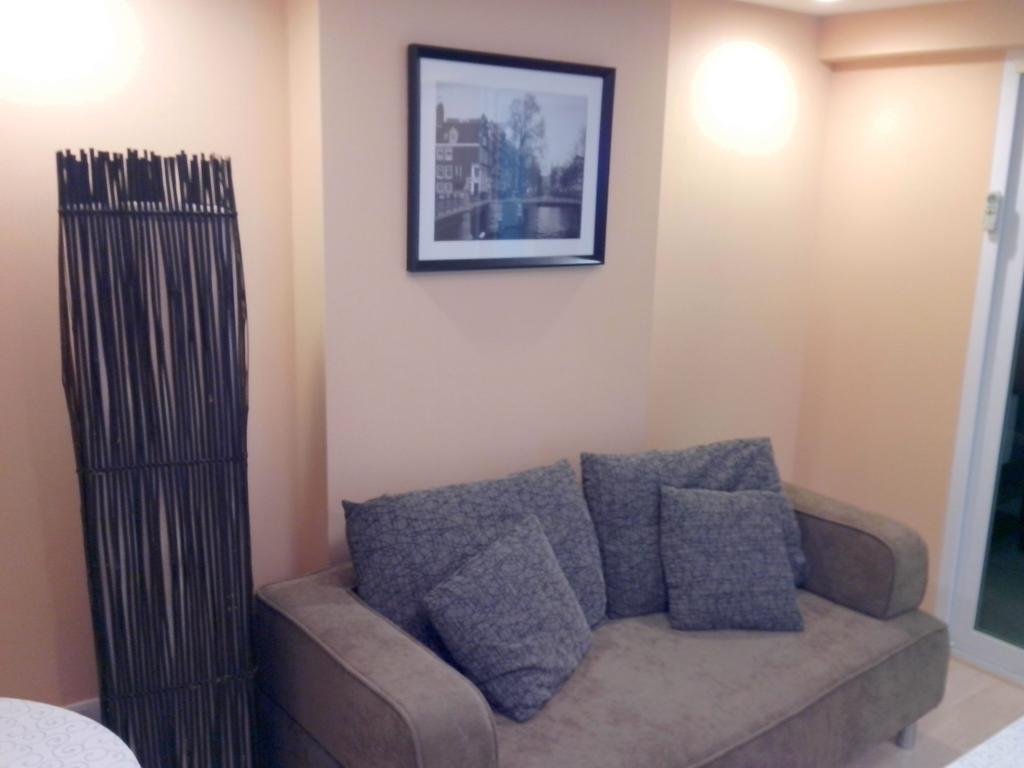 Муанг: The Royal Place Service Apartments