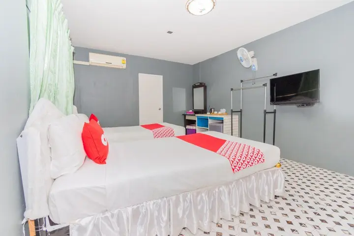 Пхетчхабури: Baandin Resort by OYO Rooms